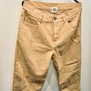 Brown/Orange corduroy style women pants from Urban Outfitters🤎